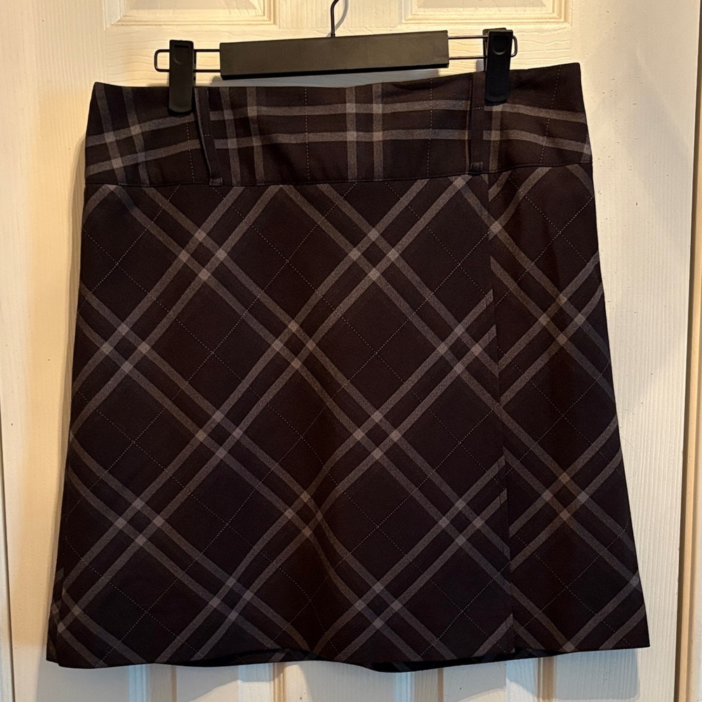 Sharagano A-Line Skirt - Black and Gray Plaid